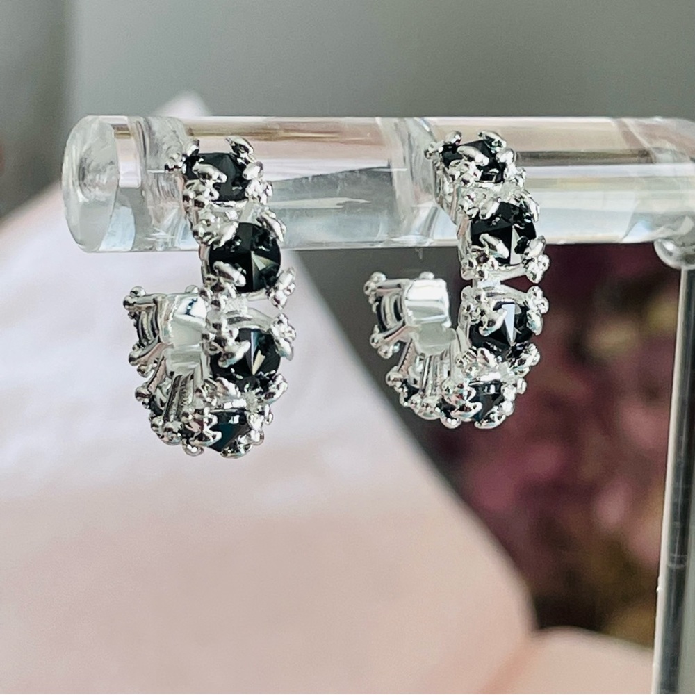 Tous Onyx Black Pavilion Up 4-little Bears Huggers Prongs Dangle Hoops Earrings - Picture 6 of 16